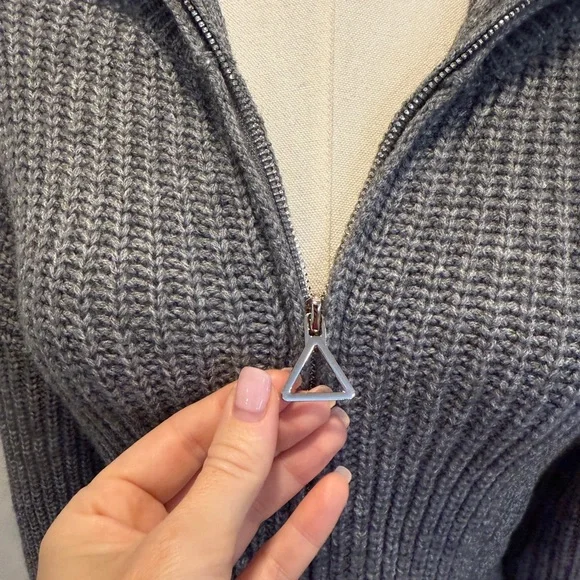 Cider Grey Chunky Knit Zip-Up Sweater – Size Small - Picture 5 of 8